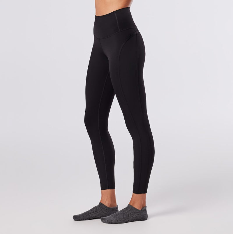 Tavi Noir กางเกงออกกำลังกายรุ่น Contour 7/8 Tight - Ebony