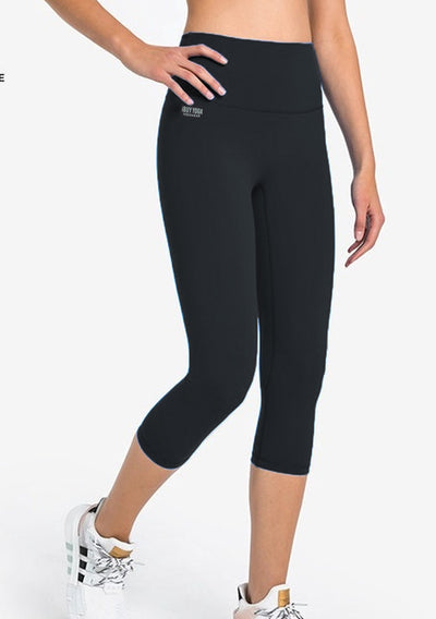 IBY - Yoga Capri 5-inch leg workout pants - Black