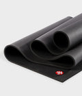 🐸Manduka เสื่อโยคะ รุ่น PRO® Yoga Mat หนาสุด 6mm. รุ่นshort ยาวเพียง173 ซม.แถมฟรีสายรัดสีดำ ใช้งานยาวนานถึง 10 ปี สีเยอะ
