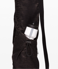 Lululemon กระเป๋าสะพายเสื่อโยคะ The Yoga Mat Bag 16L - Black