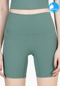 IBY - Bermuda Yoga Short Biker - Light Green