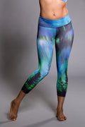 Onzie - Graphic Capri - Northern Lights
