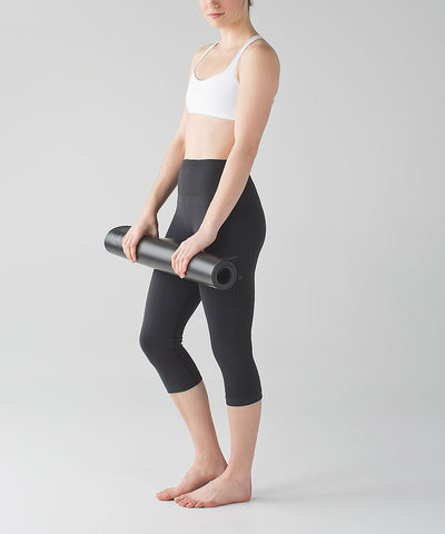 Lululemon - Flow & Go Crop -Black 